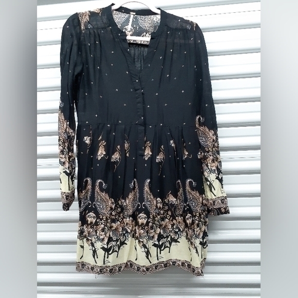 Free People Dresses & Skirts - Free People Floral Print Dress Size S
